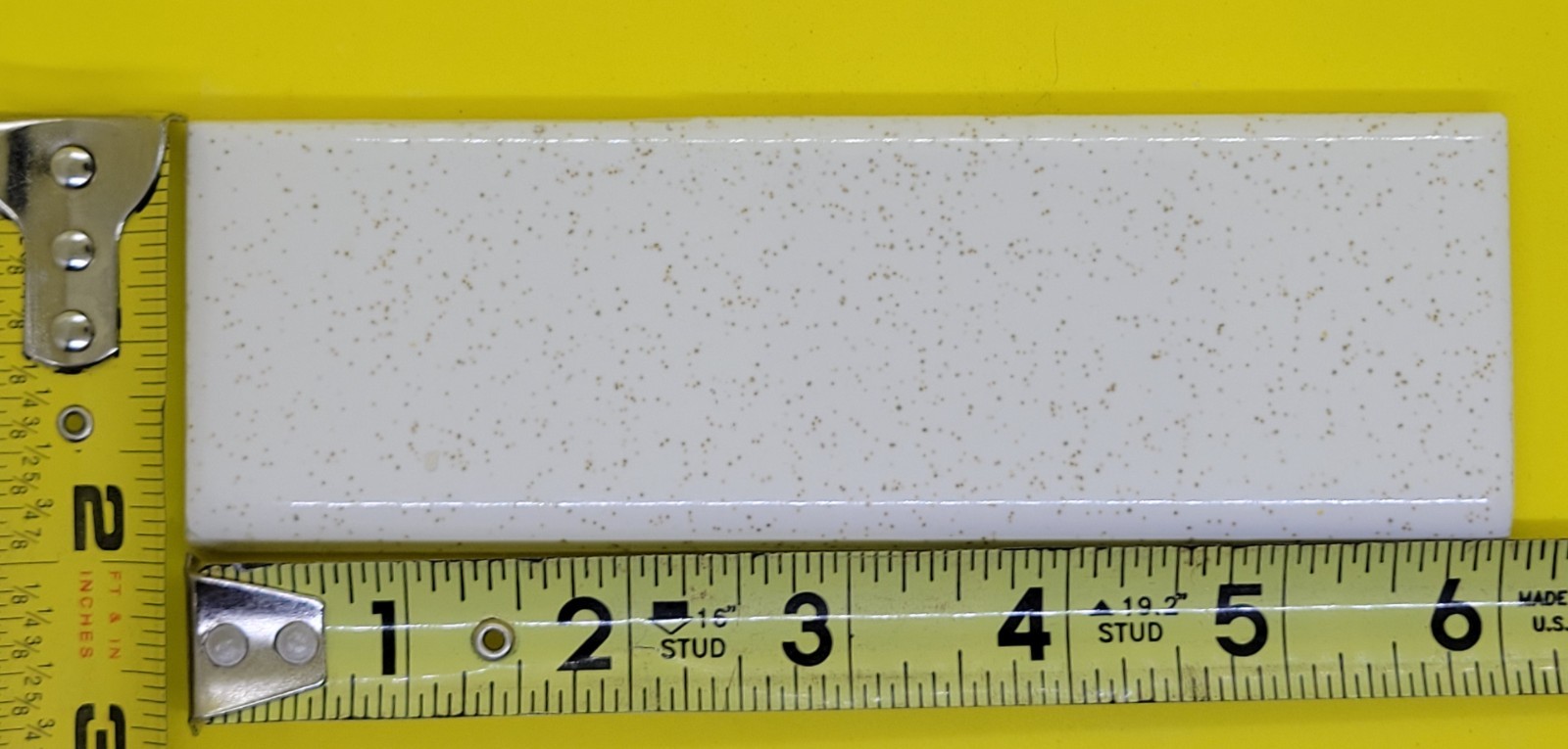 Ft Florida USA 6×2” 1970 Gloss Brown Speckled Off White Ceramic Tile Bullnose