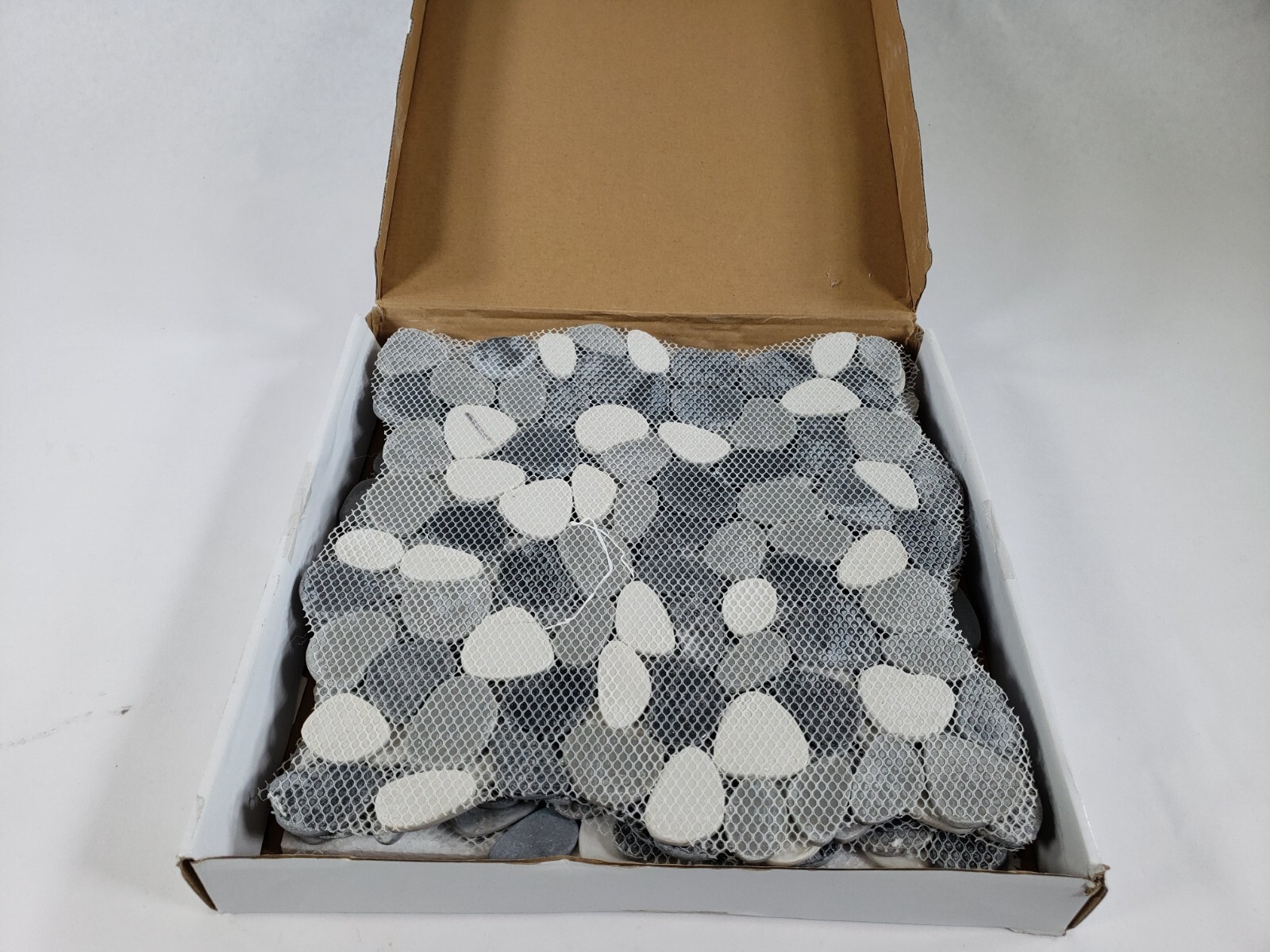 Diflart Pebble Tile for Shower Floor Java Tan & White 5 Sq.ft Pebble Backsplash