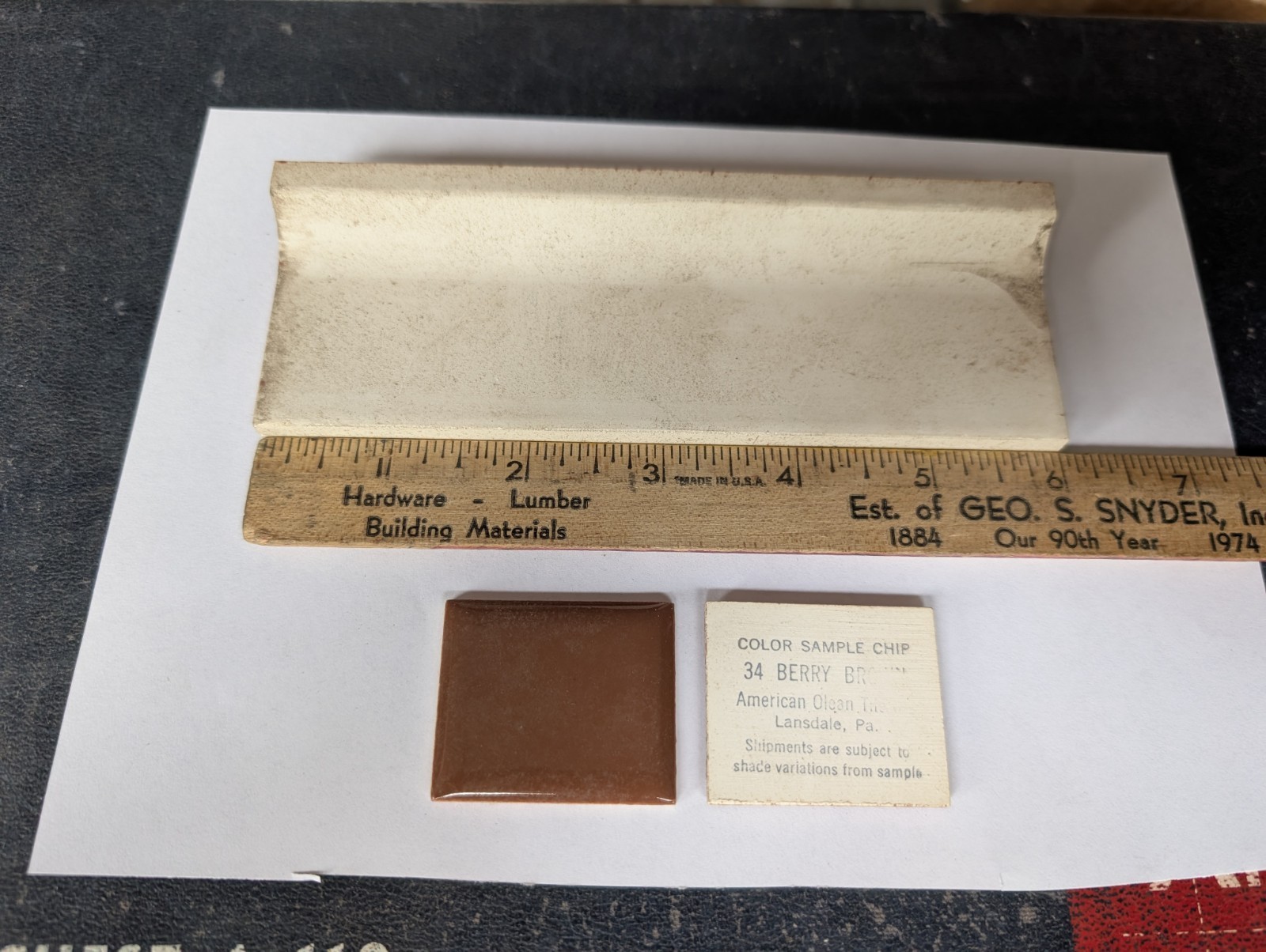 1 pc American Olean Berry Brown #34 Ceramic Tile Mud Cap bullnose A4200 2×6″