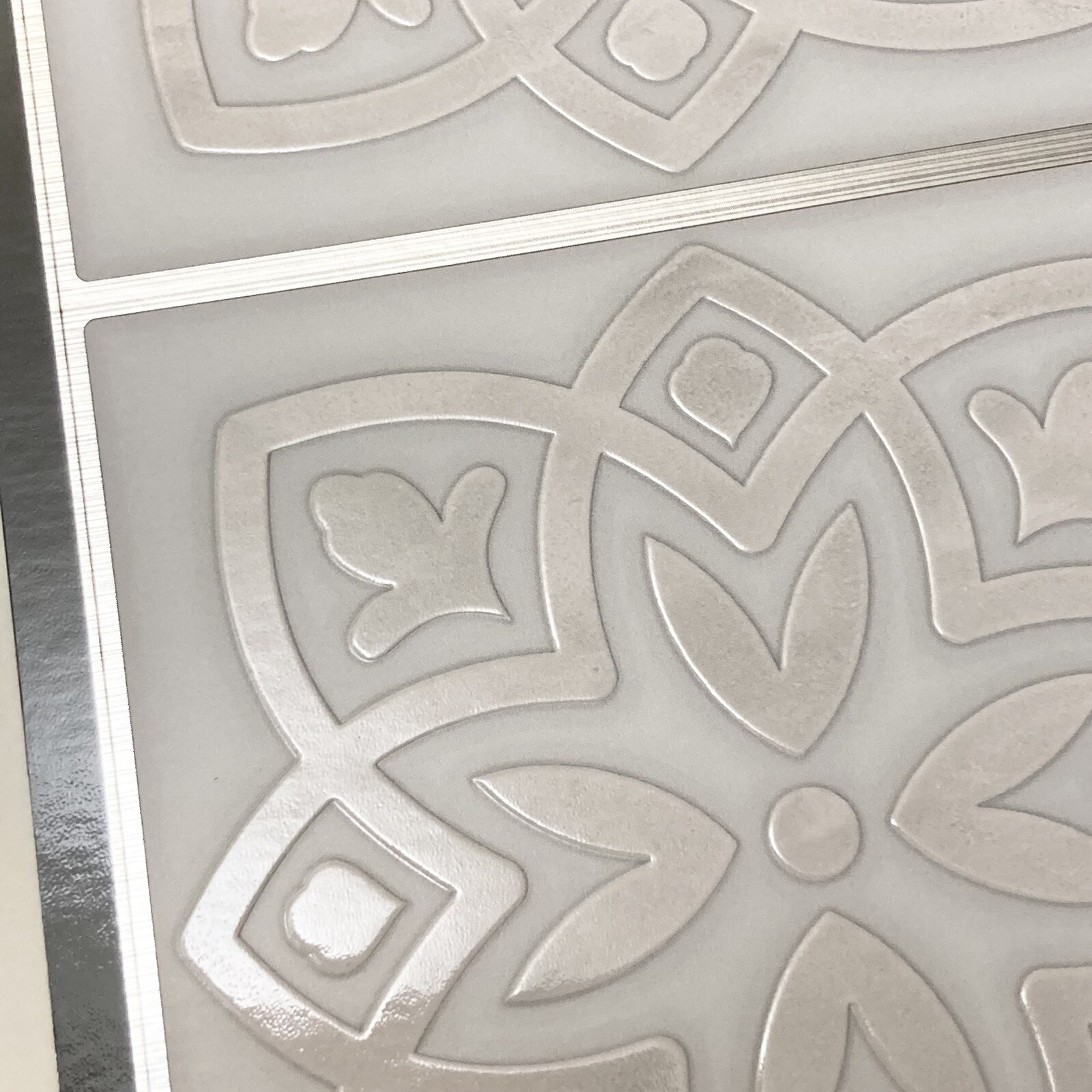 Peel Stick 8″x8″ Art Wall Tile Floral Gray White Marble Silver Made in USA