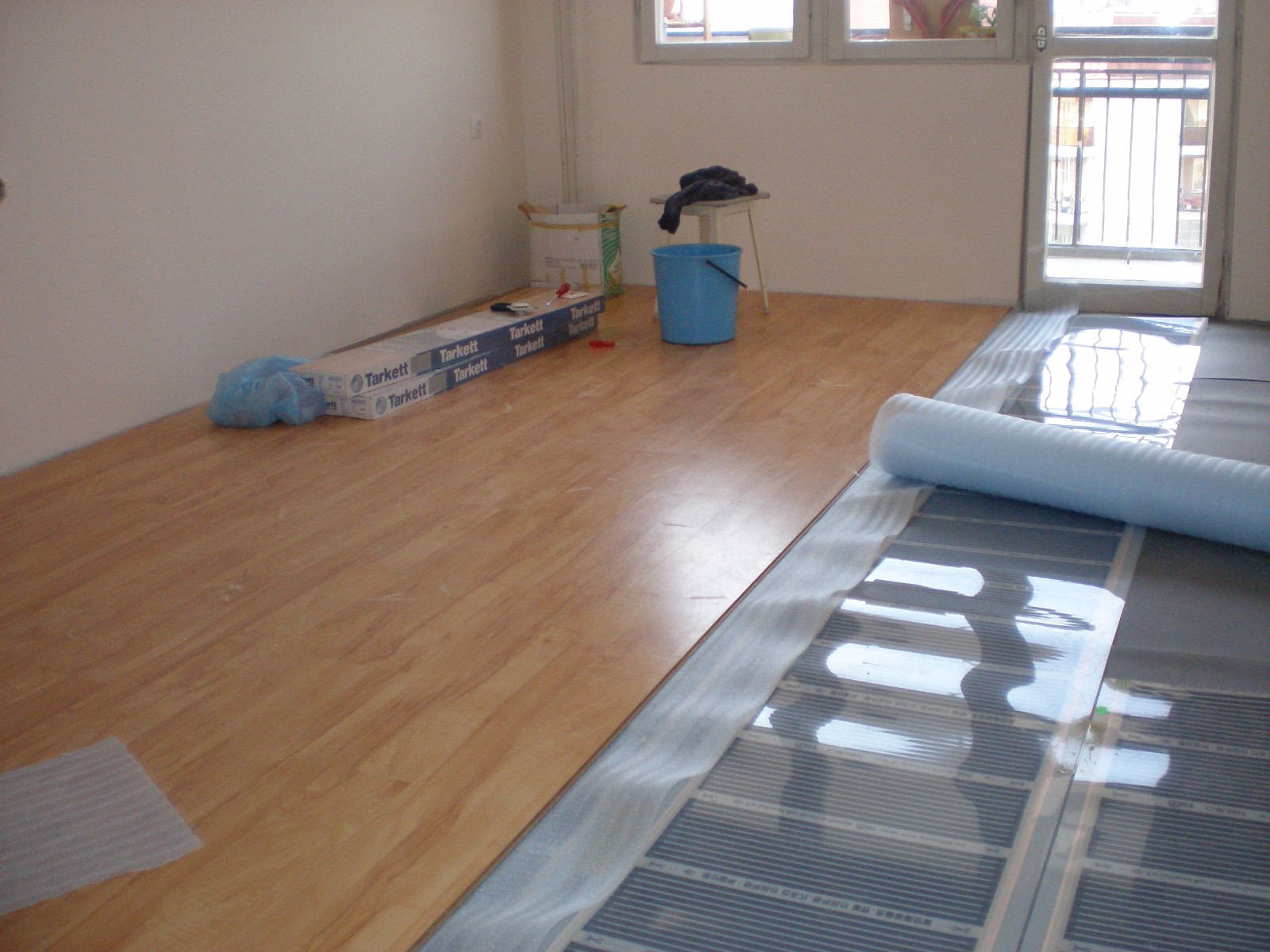 SMART Carbon wooden laminate warm Floor Heating System 75-86sq.ft. (7-8sqm) 230V