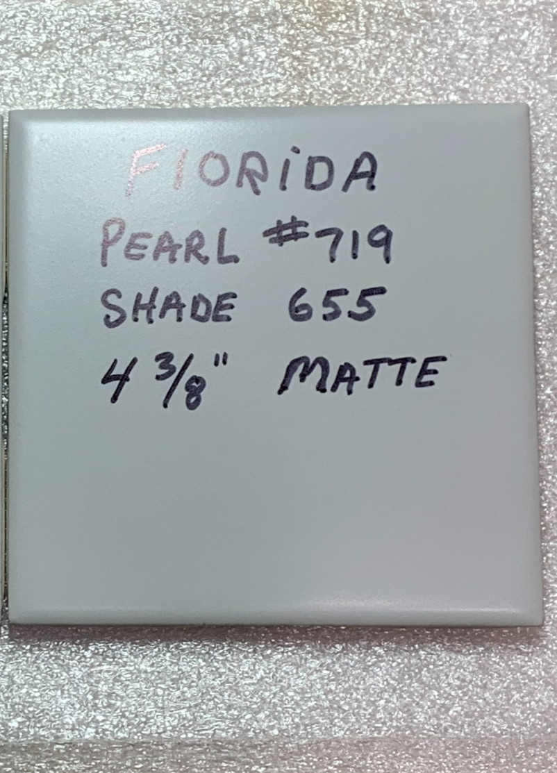 New (nos) Florida Ceramic Tile Pearl 4 3/8″ x 4 3/8″ Matte