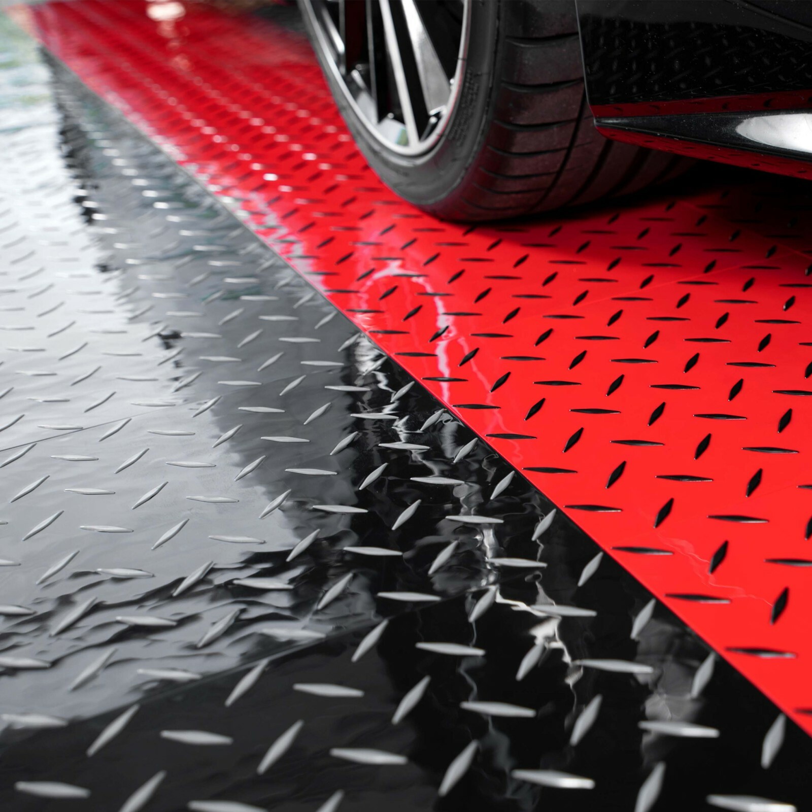 FlooringInc Nitro Pro Interlocking Garage Floor Tiles25tiles2female