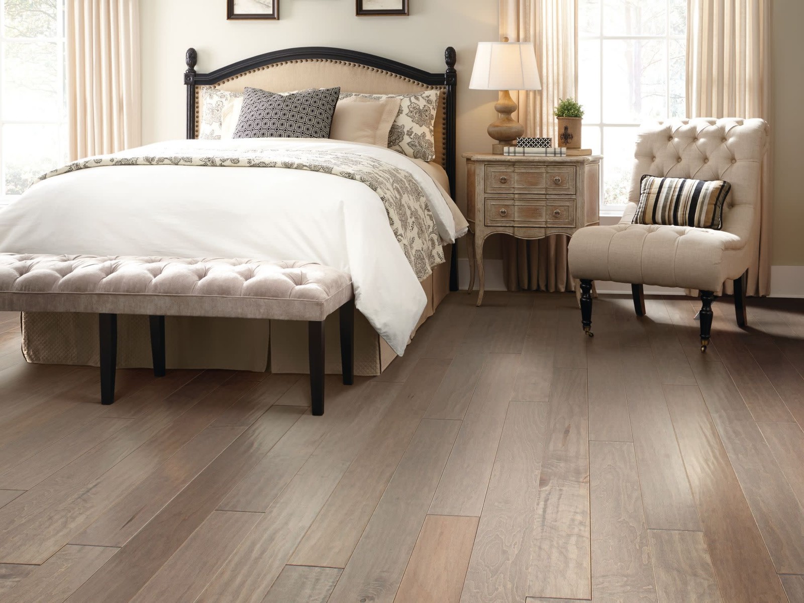 Shaw SW591 Coral Springs 5″W Subtle Scraped Engineered Hardwood – Burnside