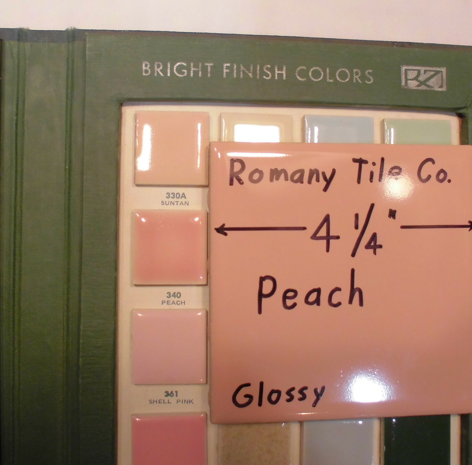 1pc. Peach 4-1/4″ Glossy Ceramic Tile; Romany Co. Defects 1/8″chipped edge +