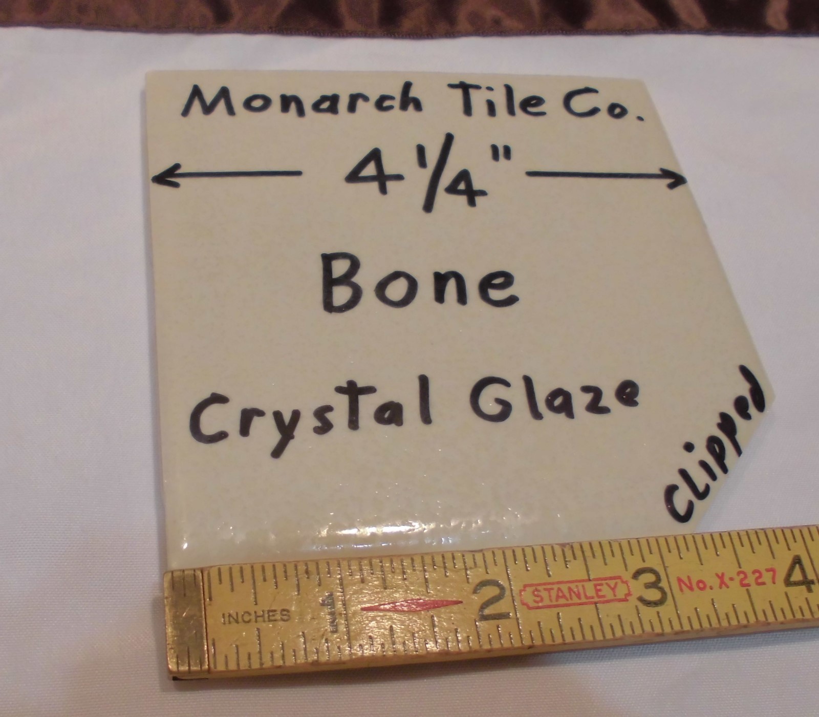 1 pc. *Bone* Clipped Ceramic Tile 4-1/4″ *Crystal Glazed* by Monarch Co. NOS
