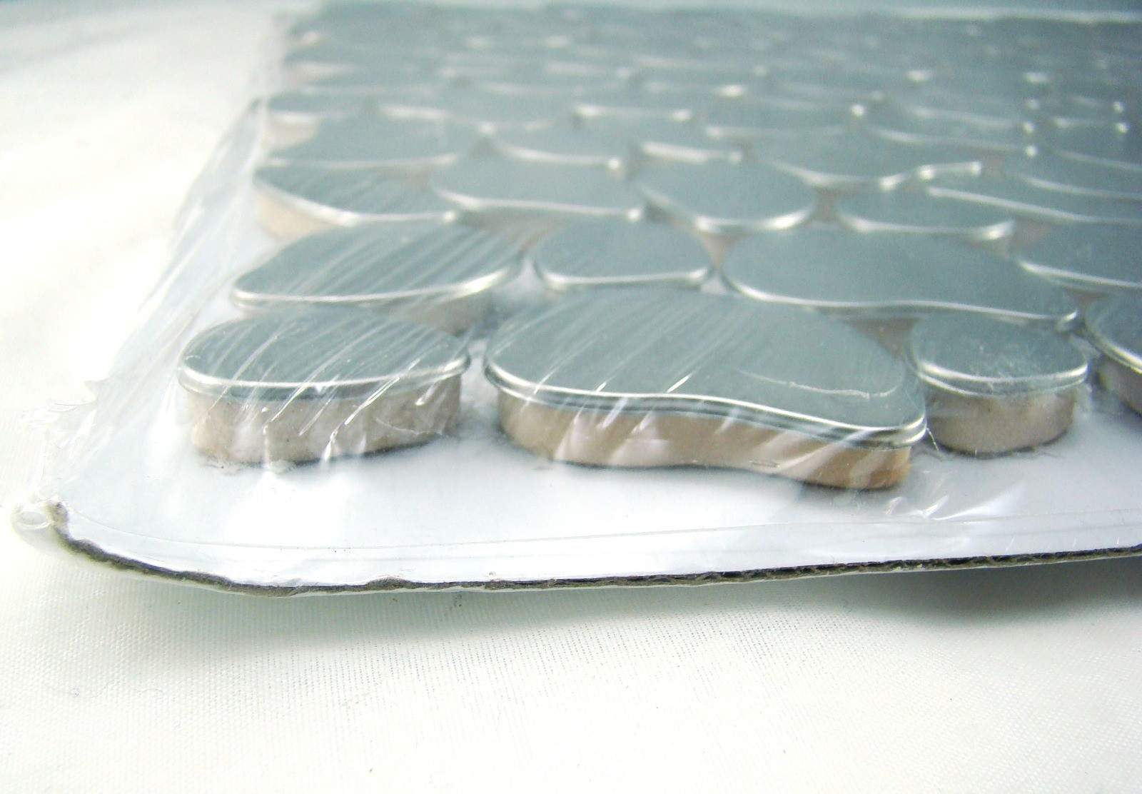 Brushed Stainless Metal Pebble Mosaic Tiles Mesh Mounted 13″ Square NEW in pkg