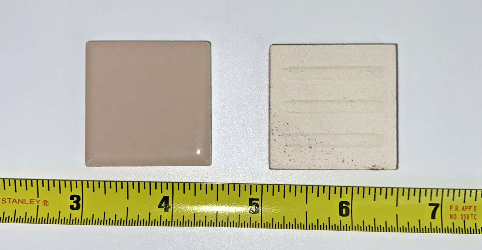 VTG Ceramic Tile Dot 1 3/8″ Fawn Beige Gloss Floor Wall Craft Square Flair 1.375