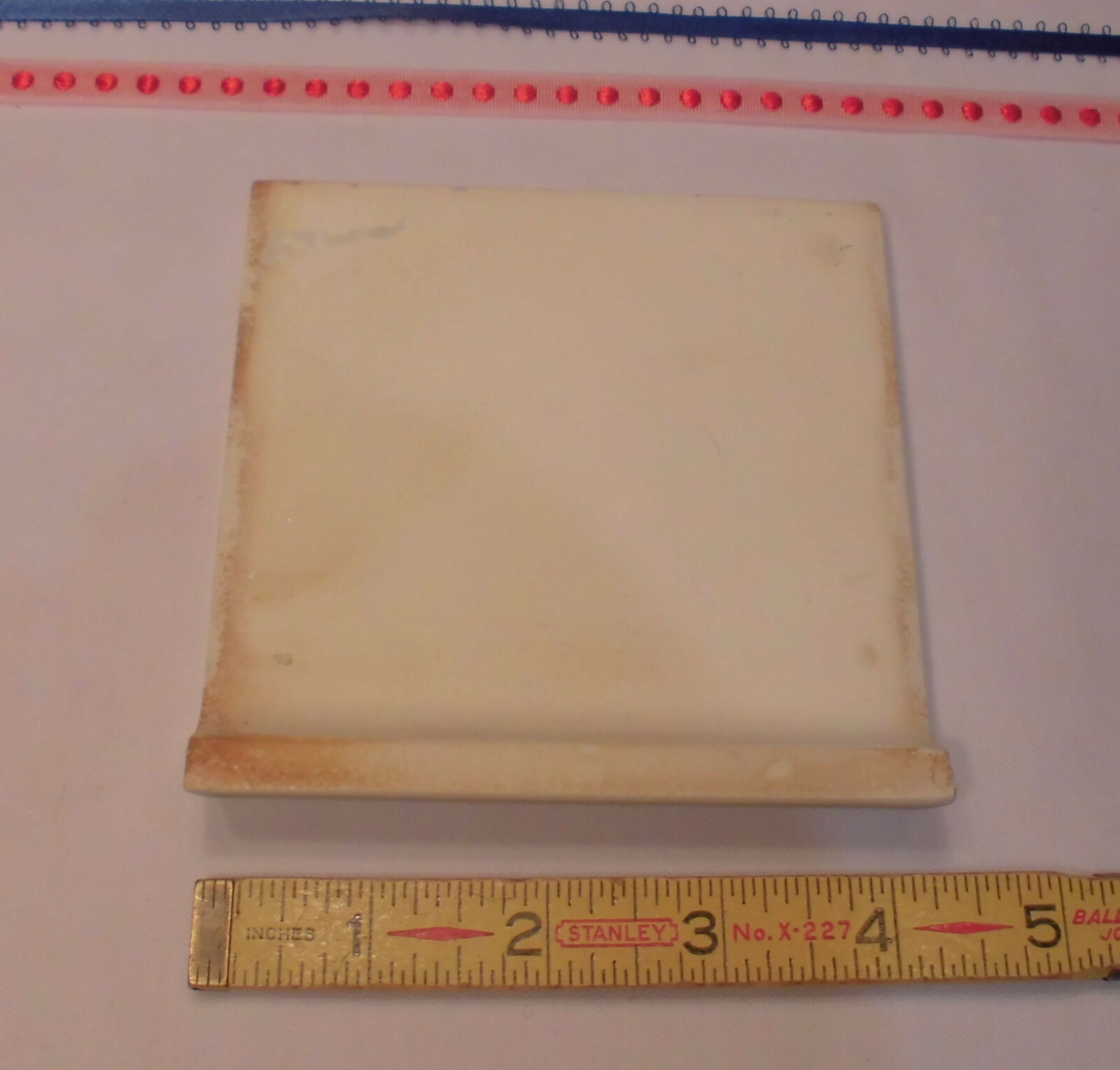 1 pc. Bullnose Radius Ceramic Tile *Slate Gray* 4-3/8″ by Robertson Co. Glossy