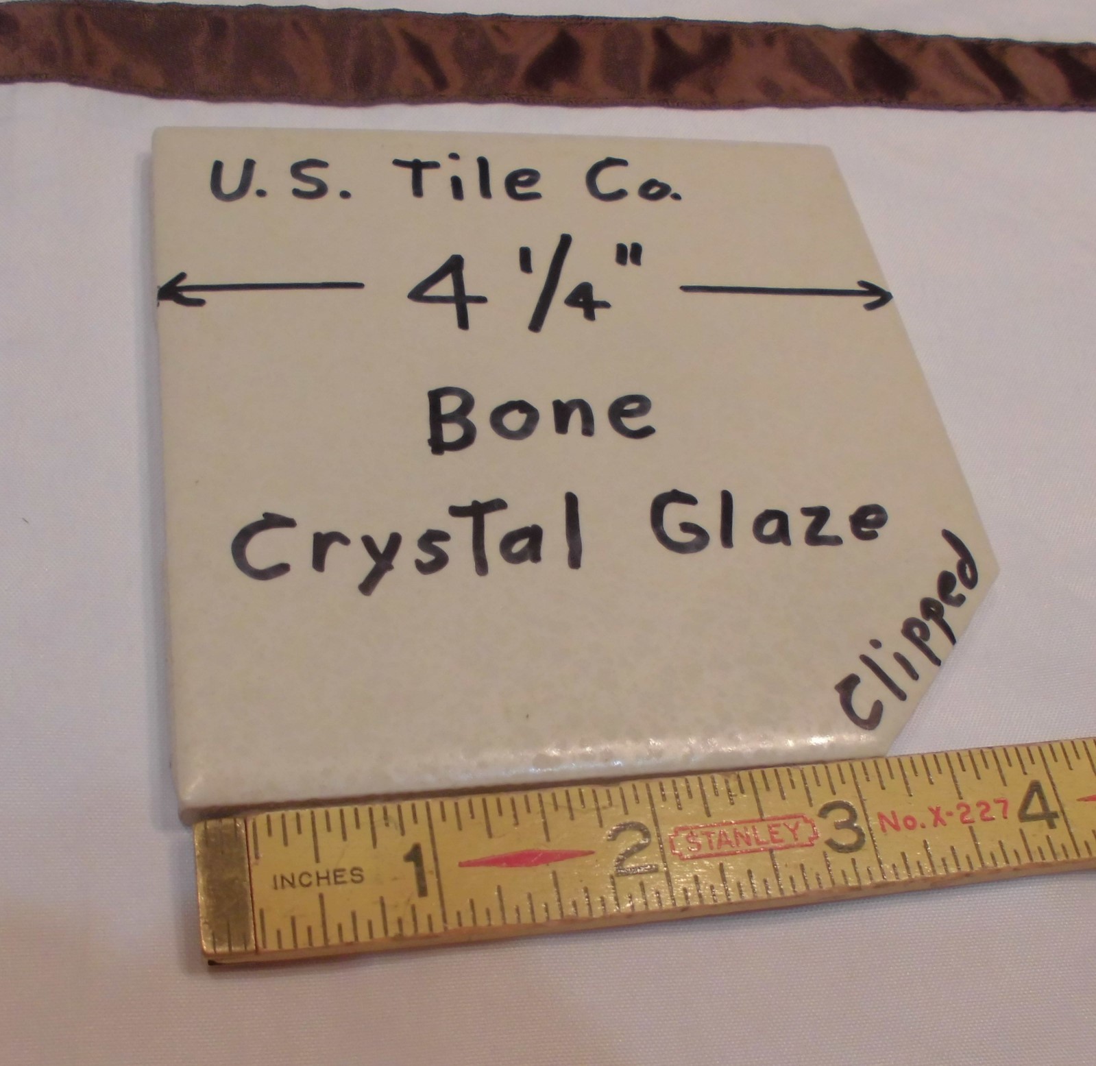 1 pc. *Bone* Clipped Corner* Ceramic Tiles 4-1/4″ Crystal Glazed (NOS) U.S.A.