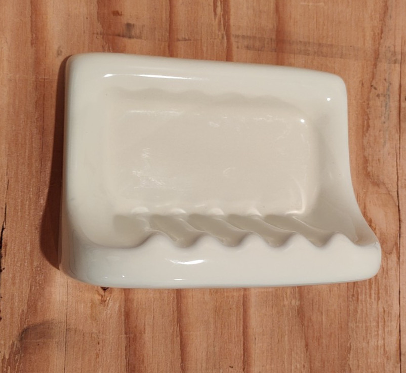 Soap Dish 4″x6″ 173mm x 125mm x 90mm Almond or White Ceramic Porcelain