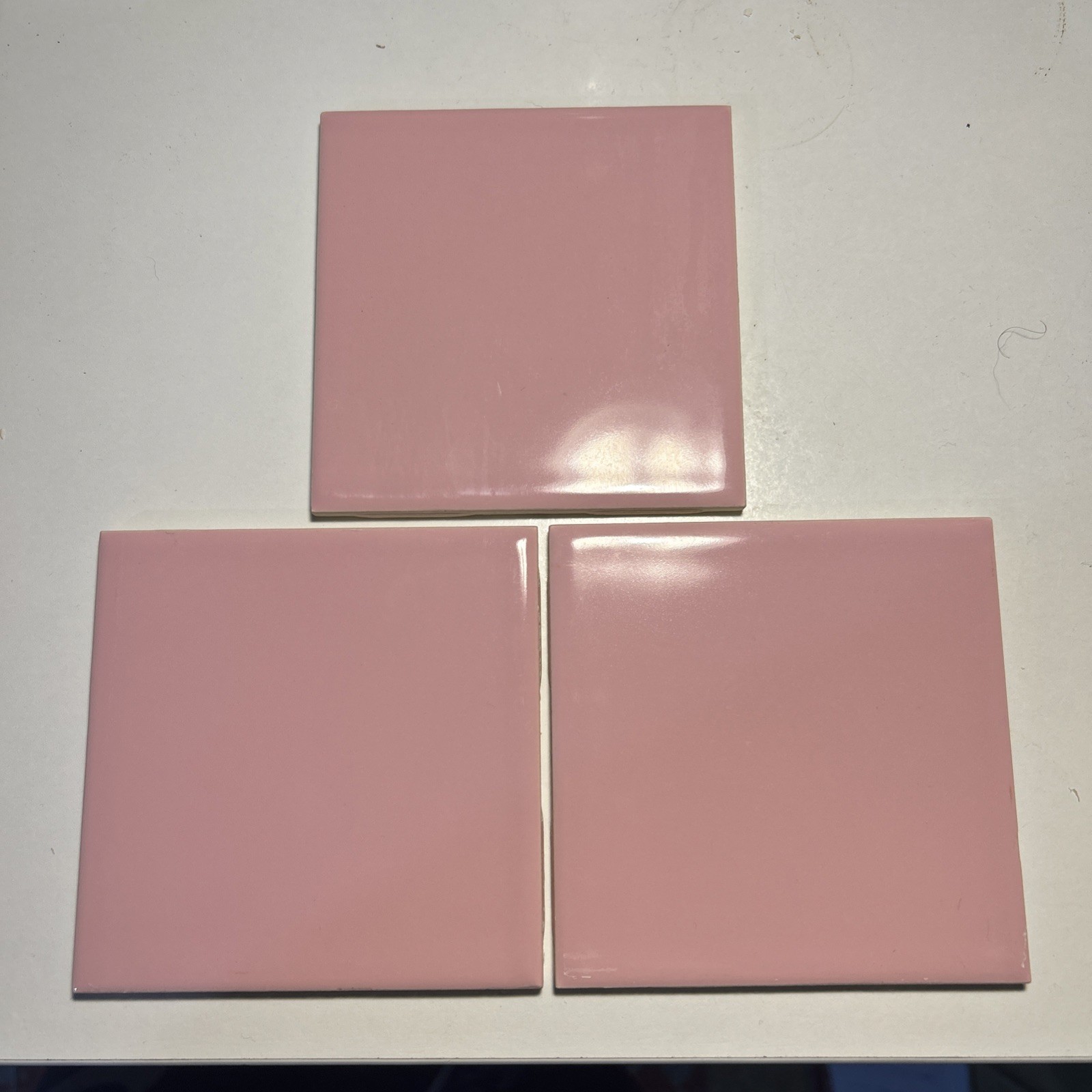 1 Wall Tile Atco USA 4-3/8″ Semi Gloss Pastel Rose Pink Ceramic 1950s Retro Vtg