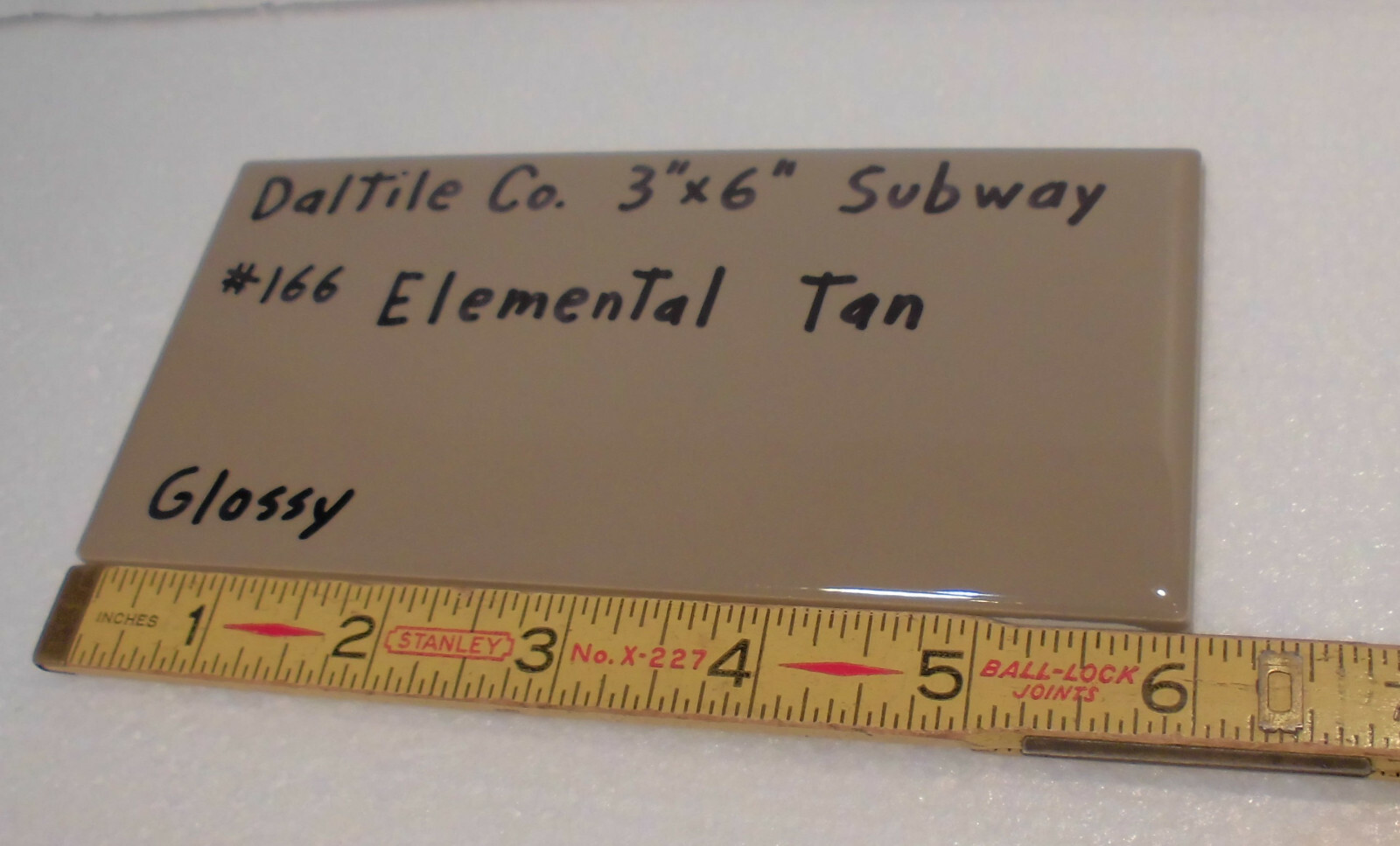 1 pc. Elemental Tan by Daltile #K166; 3″ X 6″ Glossy Ceramic Tile; Light Brown