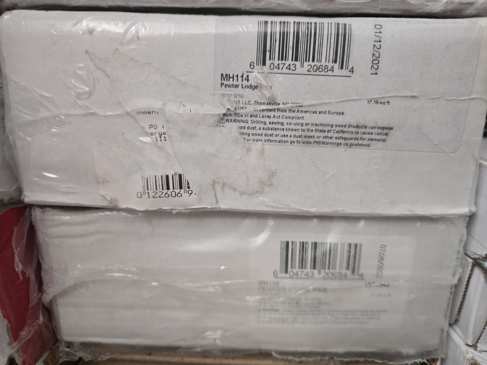 Mohawk Home Pewter Lodge Pine Laminate Flooring 12MM Thick 17.18 ft² NEW(OTHER)