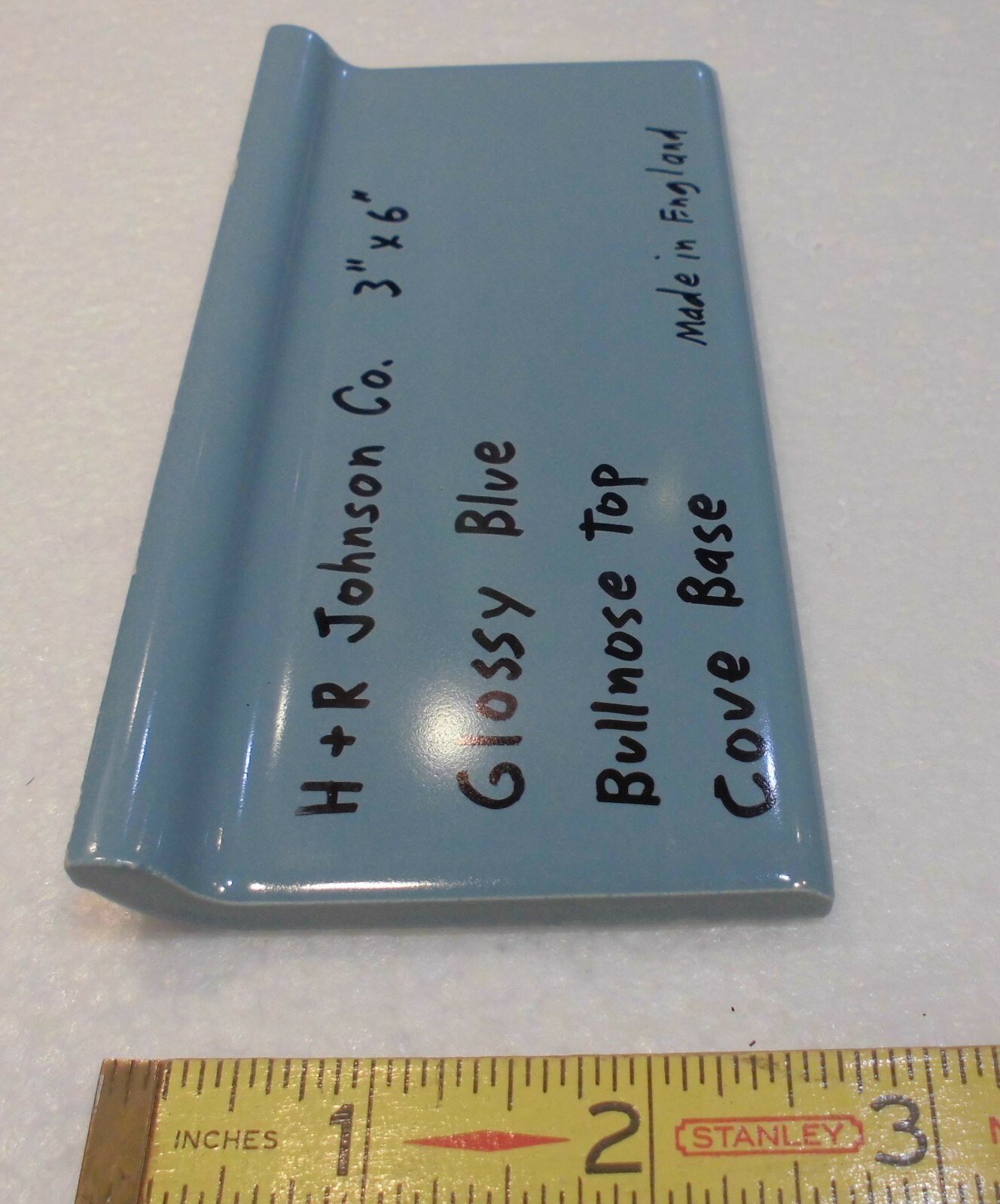 1pc. H & R Johnson: Bullnose Top Cove Base Ceramic Tile; 2-7/8″ X 6″ Glossy Blue