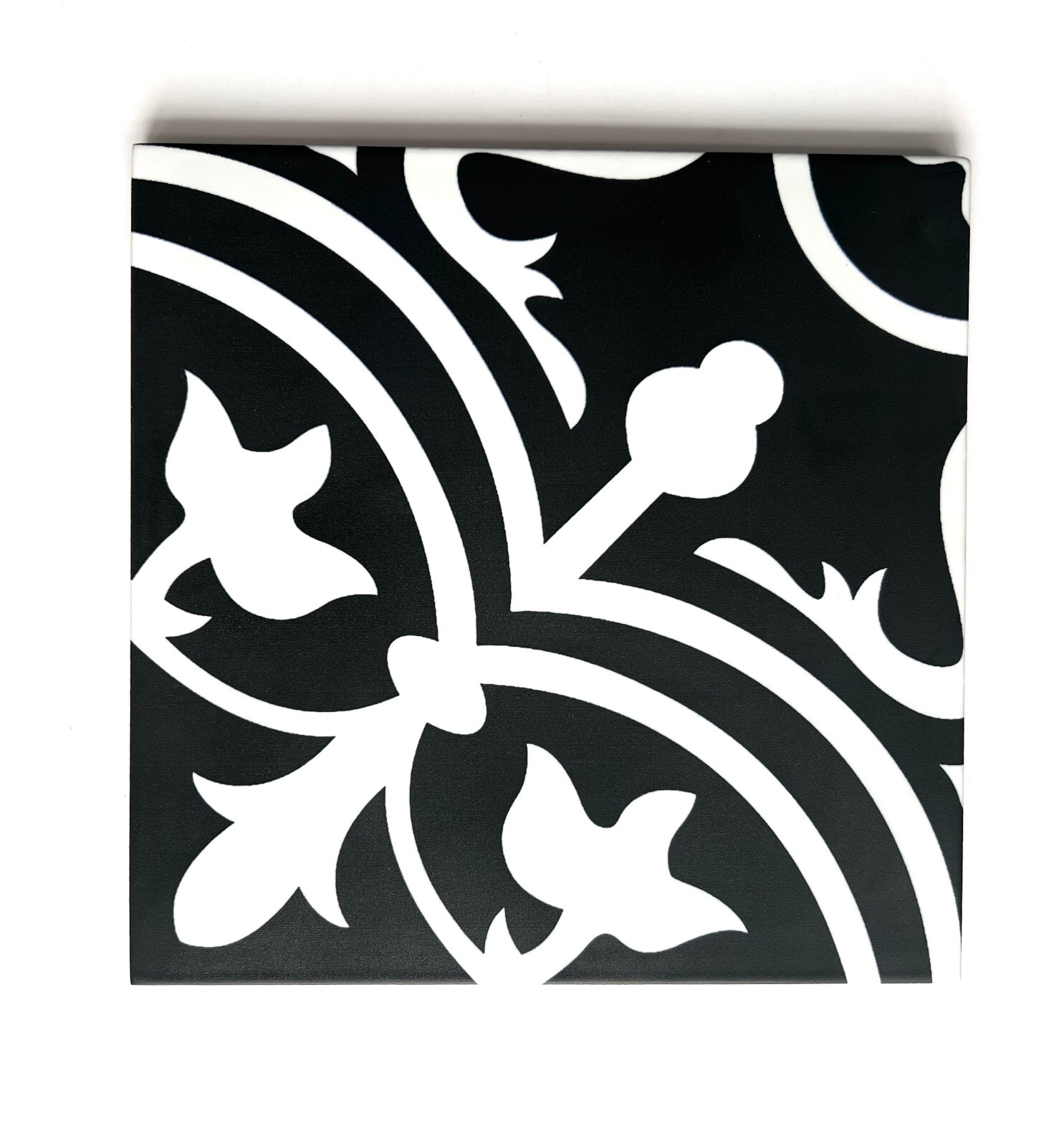 8×8 Flora Black White Reverso Porcelain Pattern Modern Floor Tile (Pack of 4)