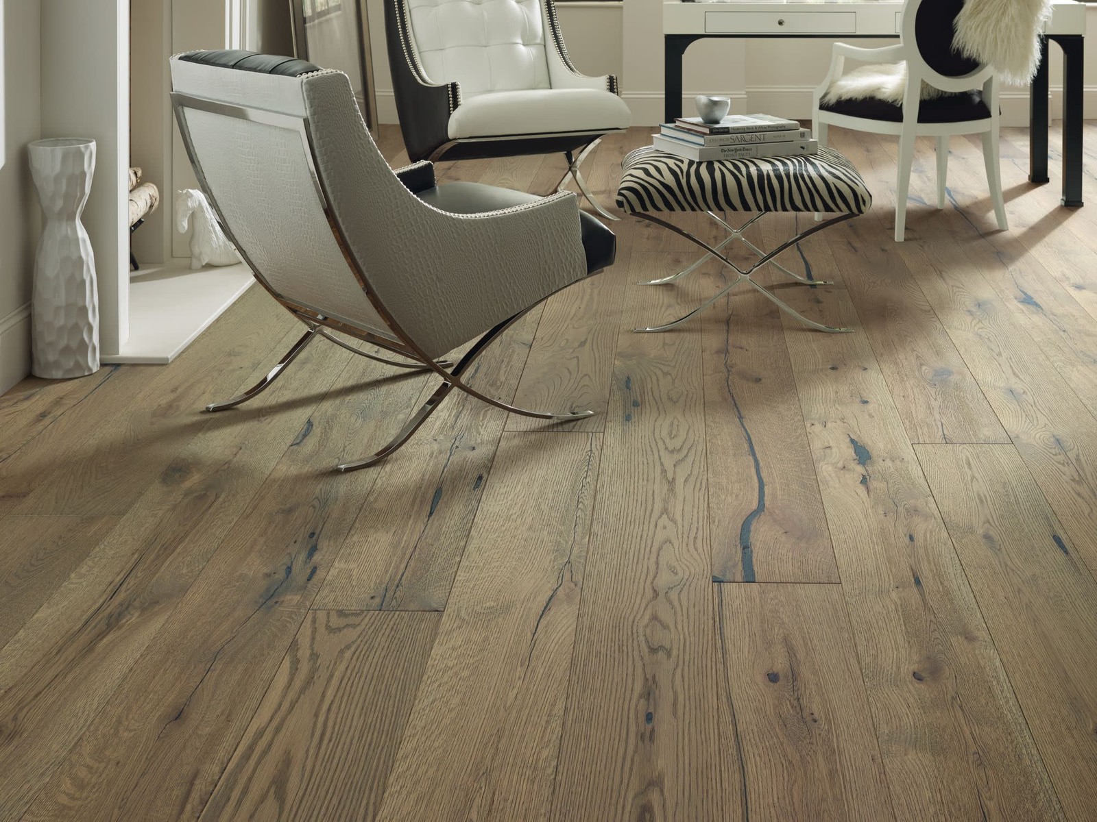 Shaw SW661 Reflections White Oak 7″W Wire Brushed Engineered – Woodlands