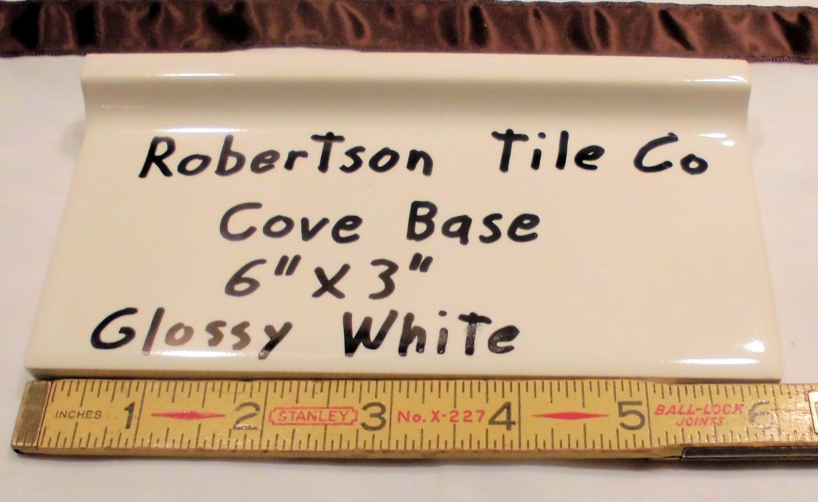 1 pc. *Vintage White* stack-on base/cove Ceramic Tile by Robertson Co. 3″ X 6″