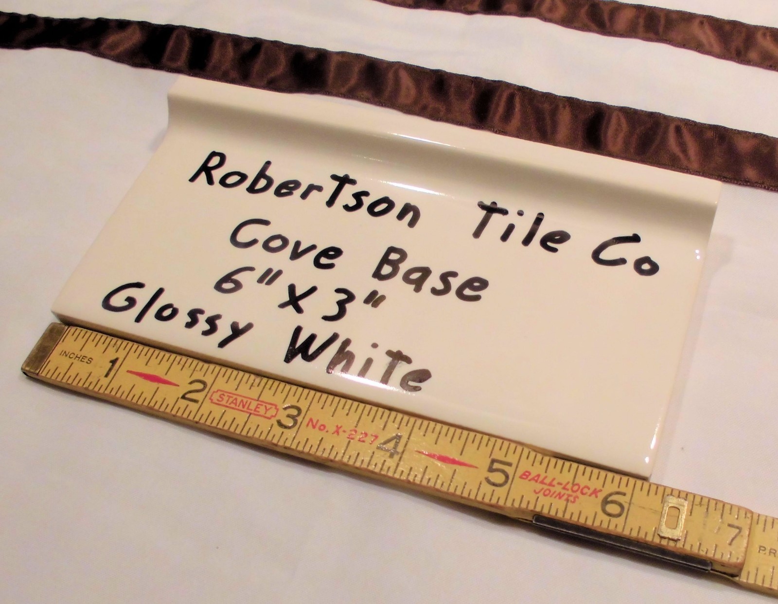 1 pc. *Vintage White* stack-on base/cove Ceramic Tile by Robertson Co. 3″ X 6″