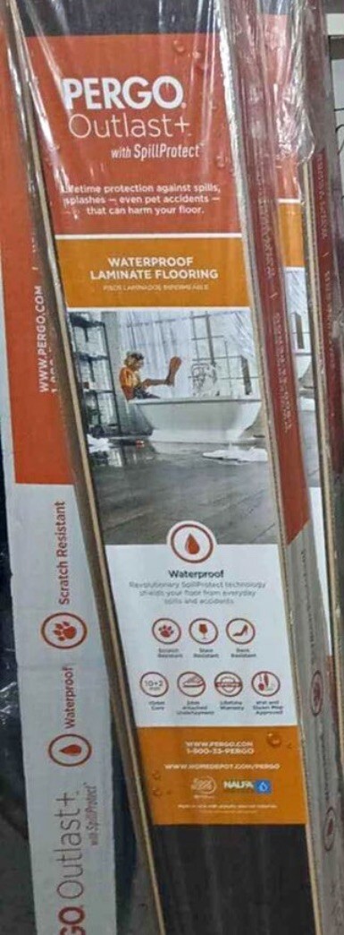 Laminate Wood Flooring BRAND NEW PERGO JAVA SCRAPED OAK