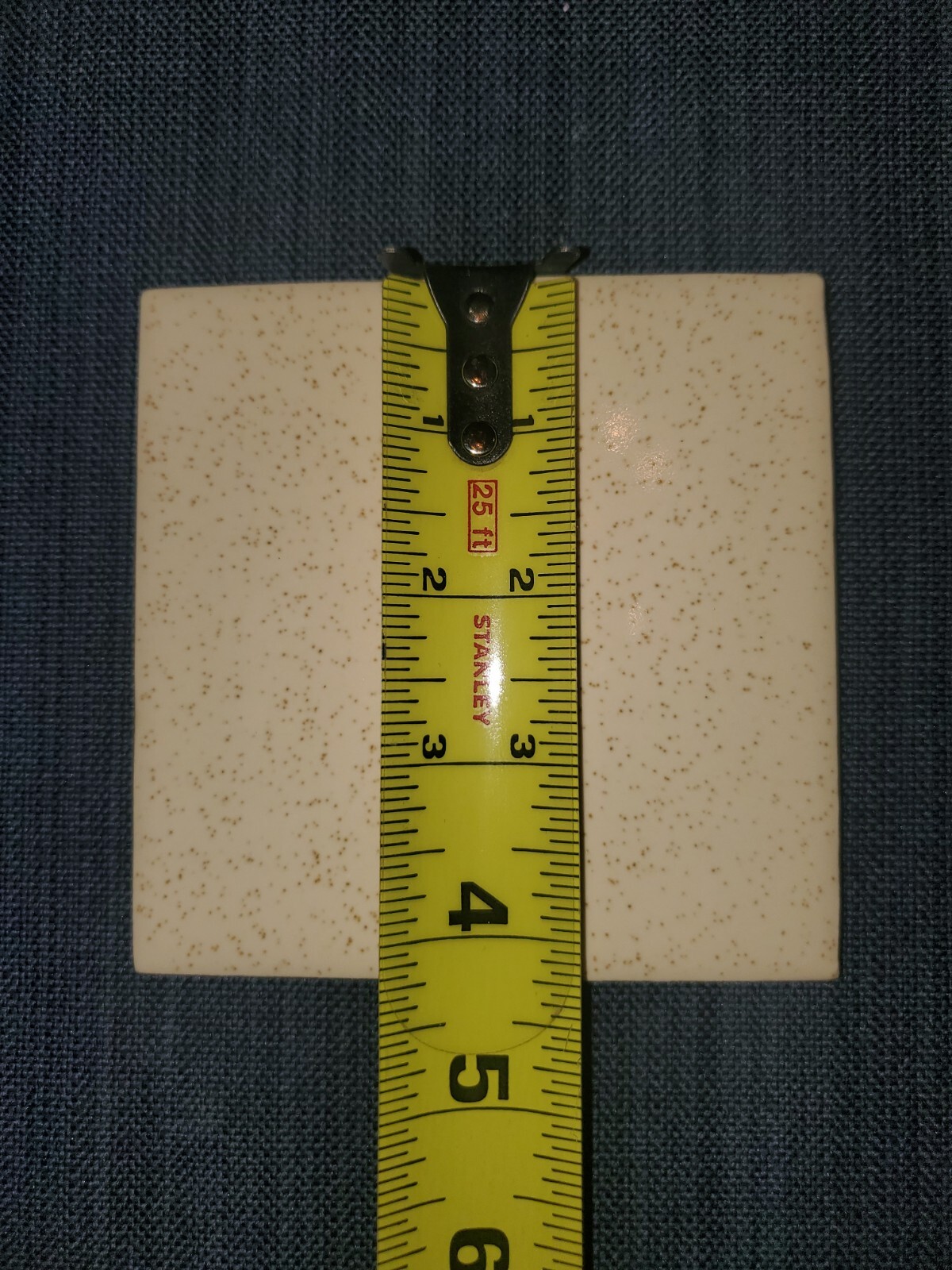 1 Vintage Robertson Oatmeal Gold Tan Speckled 4-1/4″ Square Ceramic Wall Tile.