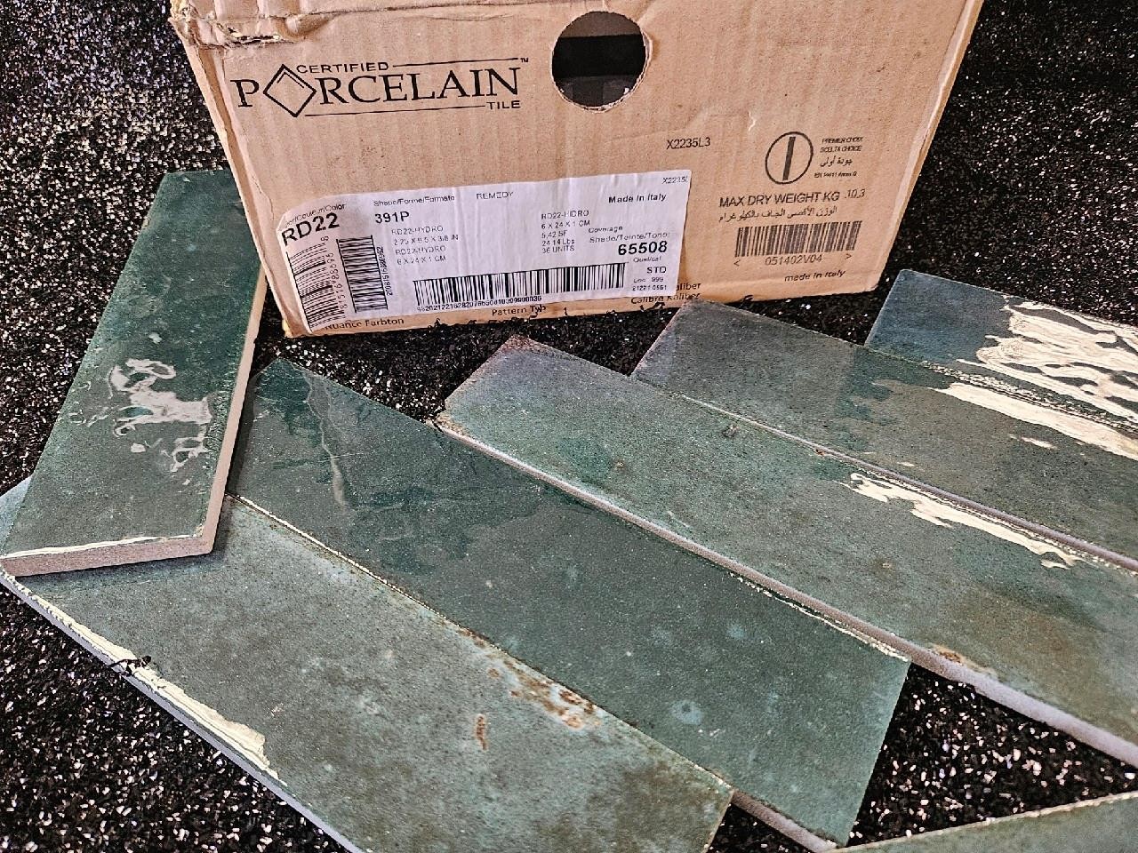 CASE OF 36 CERTIFIED PORCELAIN 2.25X 9.5X3/8″ TILE ITALIAN 391P RD22 HYDRO GREEN