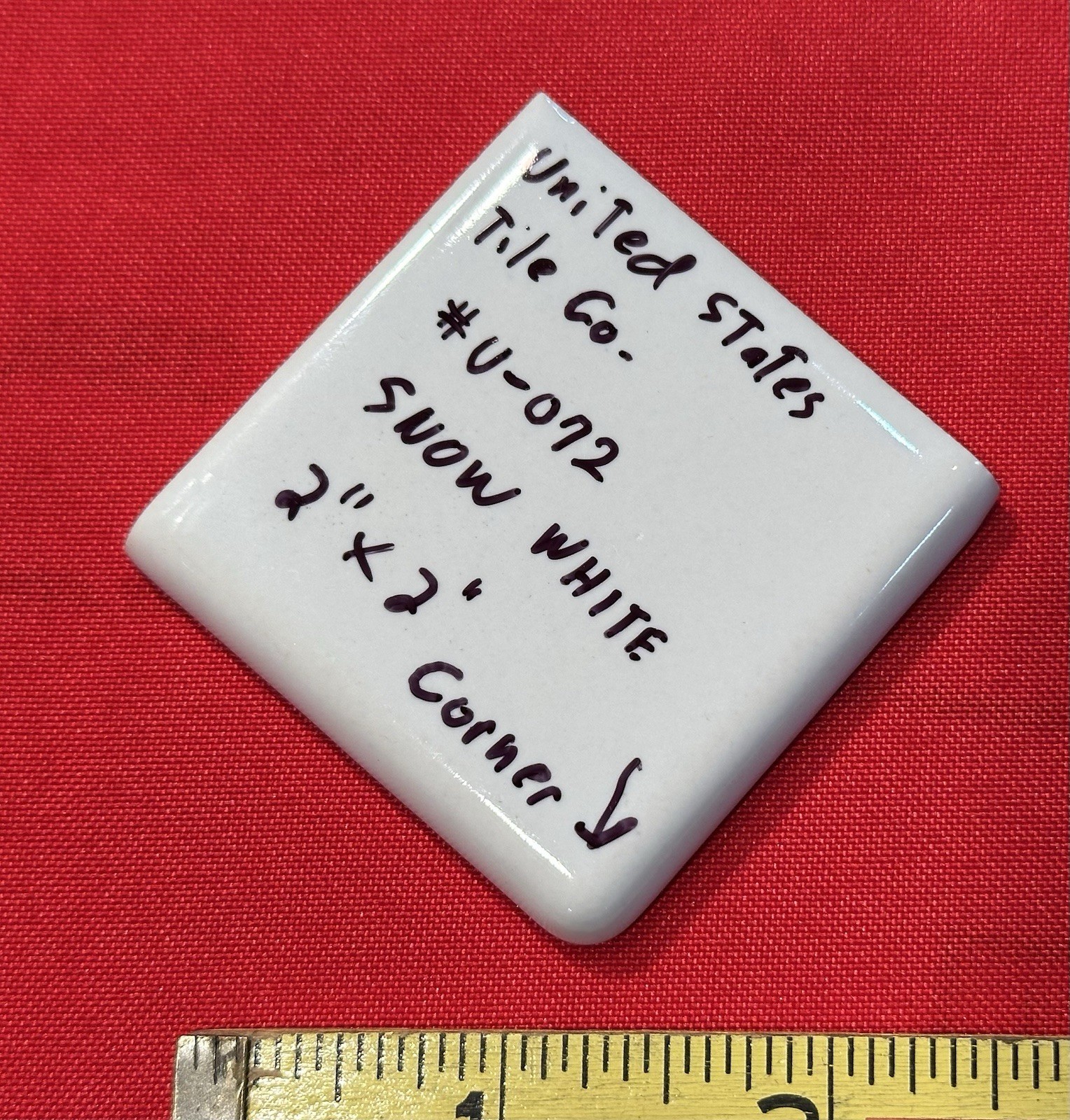 1 pc. Glossy Snow White: 2″ X 2″ X 5/16″ Ceramic Surface Bullnose Corner Tiles