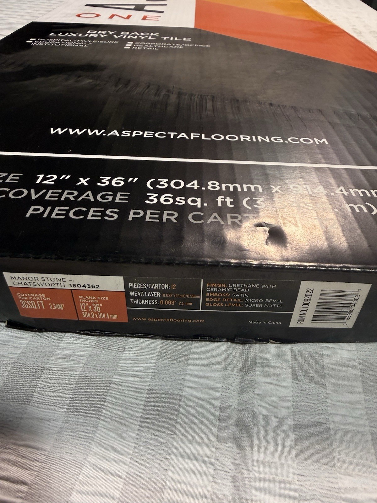 Aspecta One Luxury Vinyl Tile Manor Gray, 22 MIL, 36 SqFt, 12 Pcs, Glue Down
