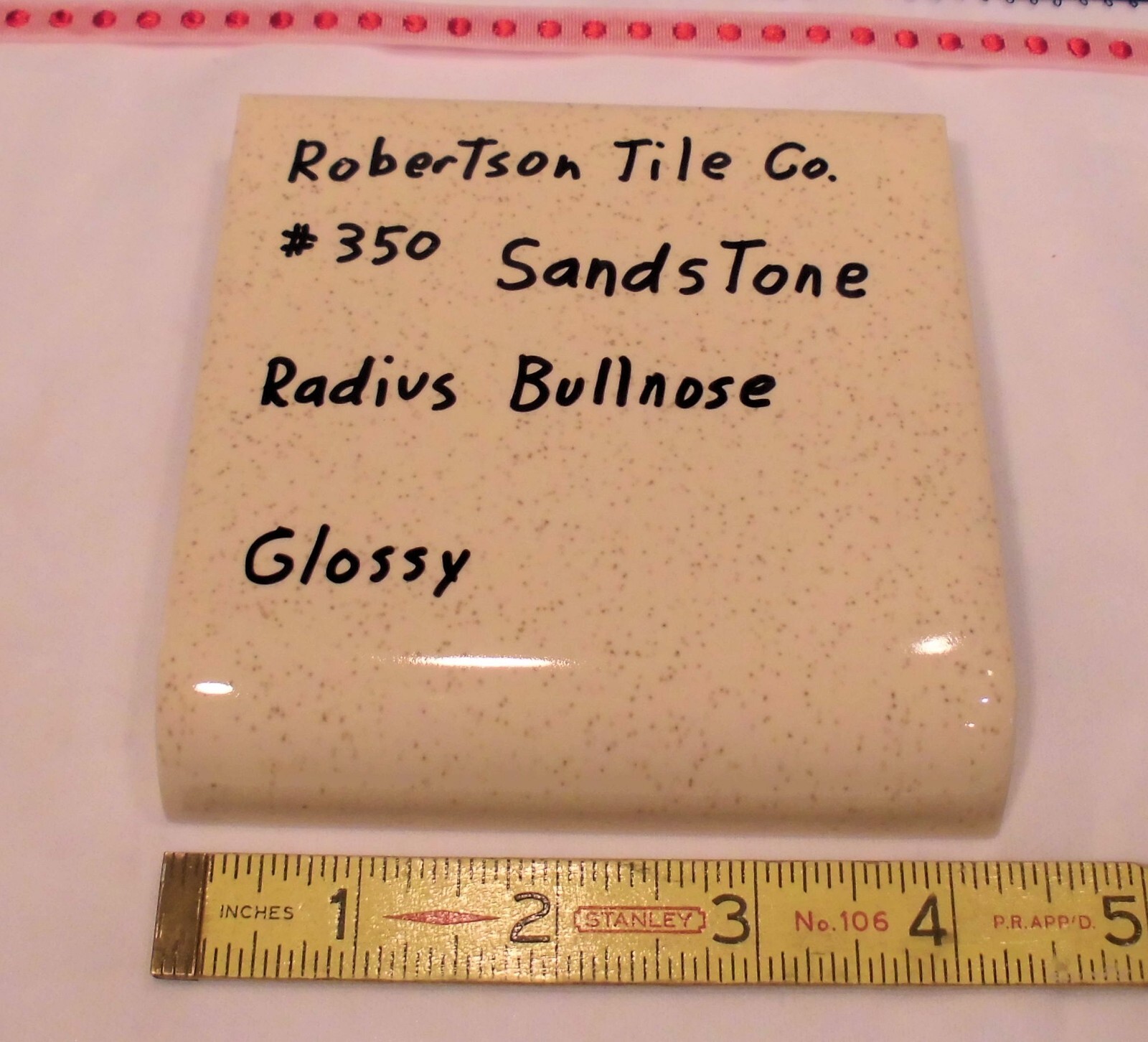 1 pc. Sandstone: Glossy Radius Bullnose Ceramic Tile 4-5/16″ by Robertson Co.