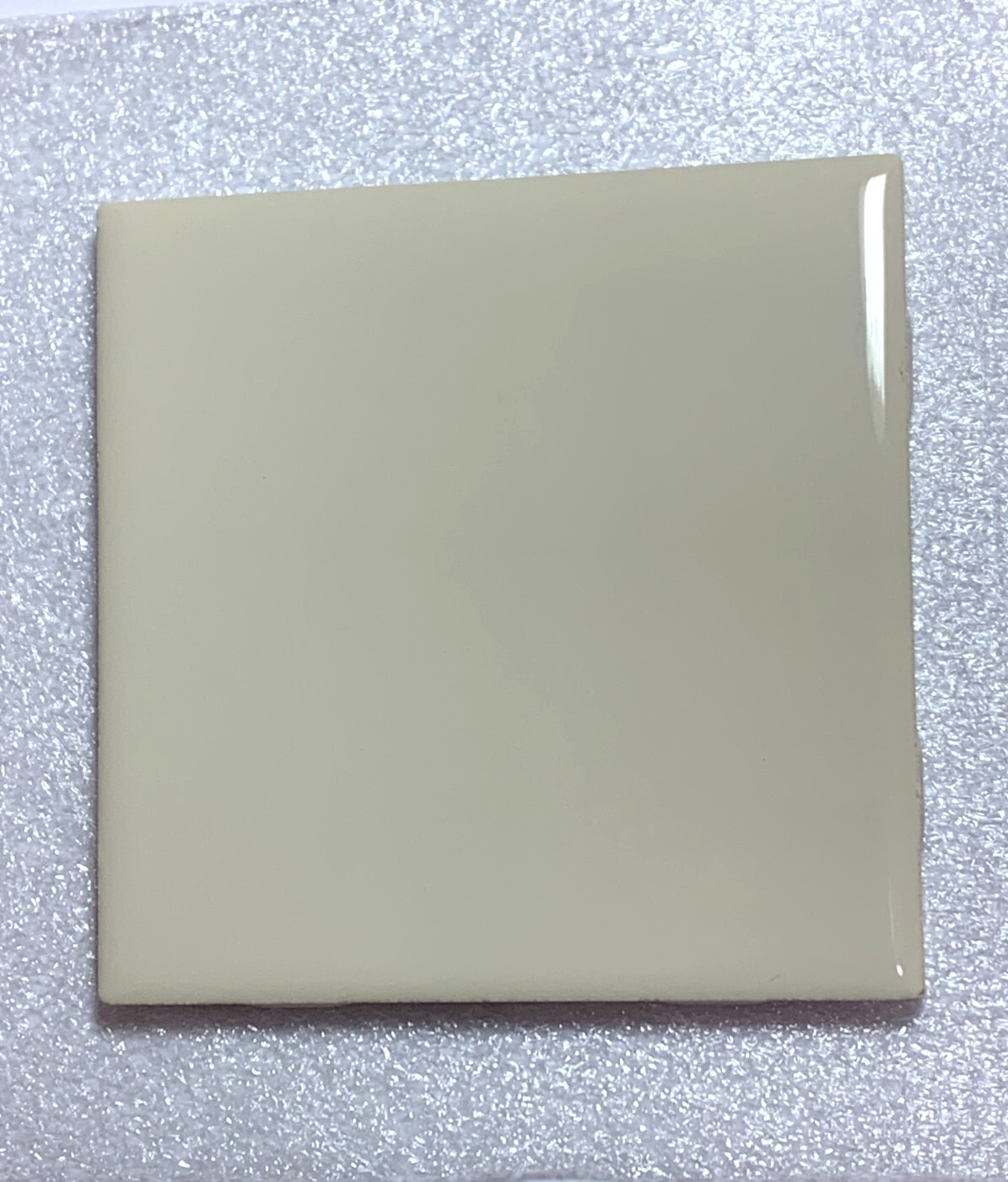 New Daltile Ceramic 4 1/4″ x 4 1/4″ Almond #0135 Gloss *8 pcs*