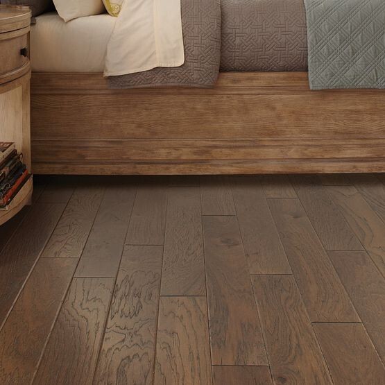 Anderson Tuftex Hardwood Flooring Bentley Plank Golden Ore AA773-37212