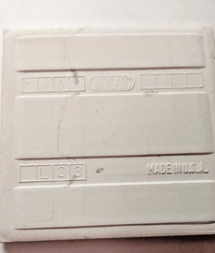 1 Wall Tile Mosaic USA 4-3/8″ Square Semi Gloss Coral Pink Ceramic 1950s Vintage
