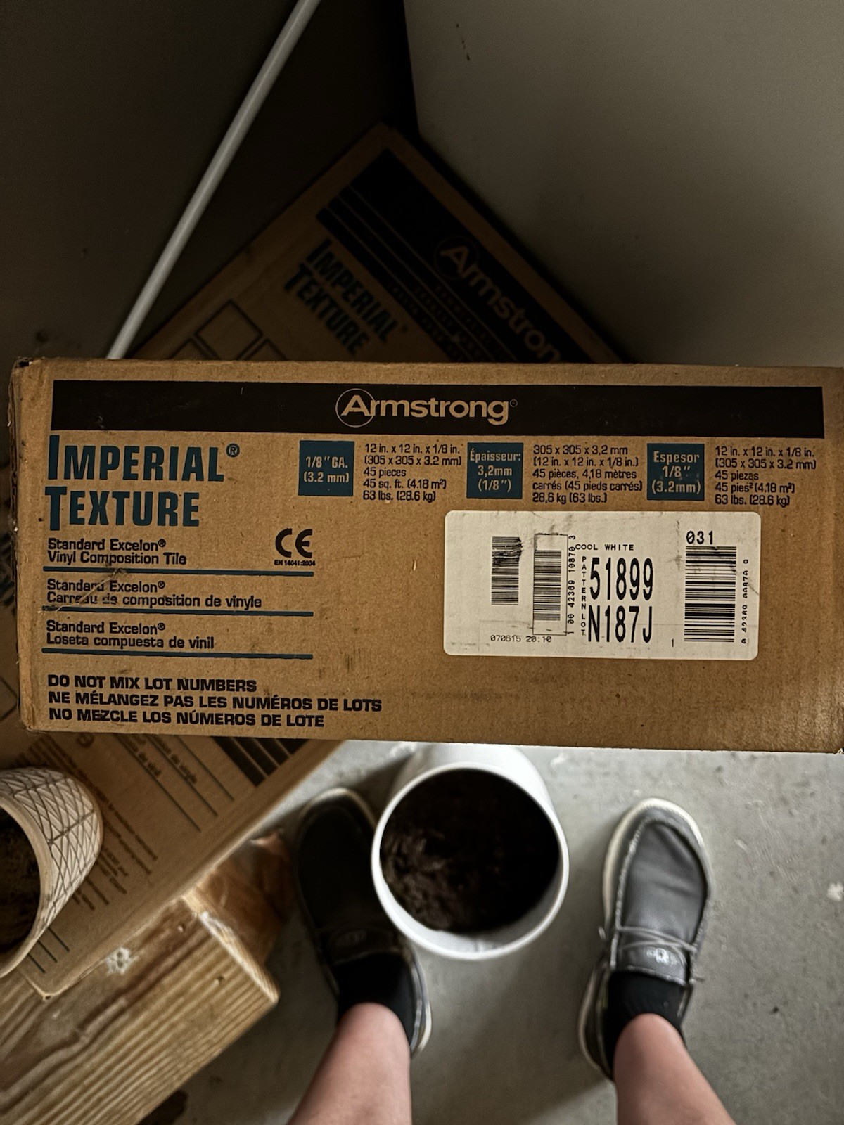 Armstrong STD Excelon Imperial Texture VCT 12×12 Textured 45 Tiles – 315 sq ft